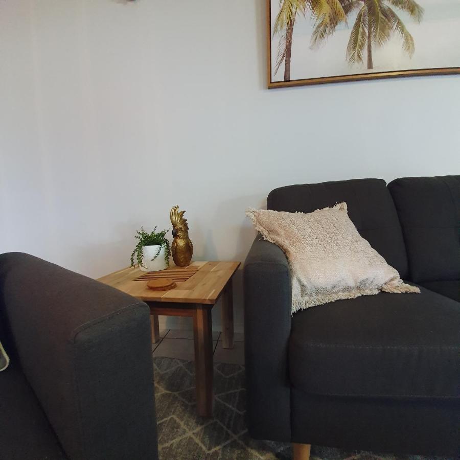 Villa Venezia Apt 3 - Spacious Hervey Bay Beachfront Apartment Dış mekan fotoğraf