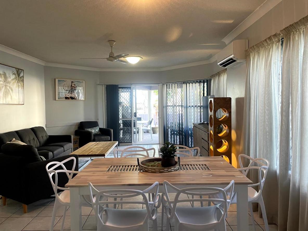 Villa Venezia Apt 3 - Spacious Hervey Bay Beachfront Apartment Dış mekan fotoğraf